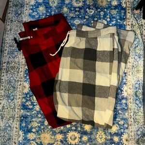 Women’s xl old navy pajama pants 2 pairs